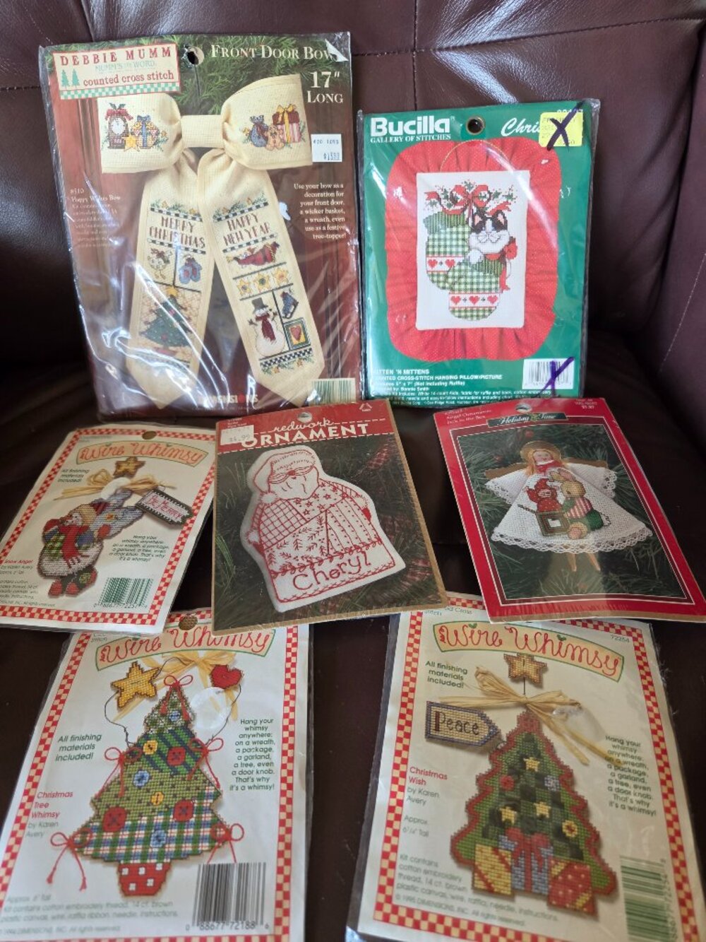Lot of Christmas cross stitch lits